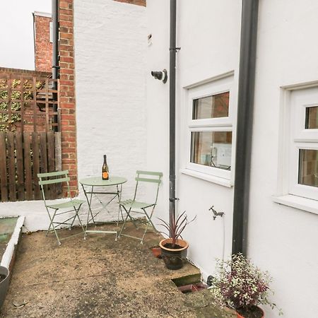 Barnaby Cottage Yarm Exteriör bild